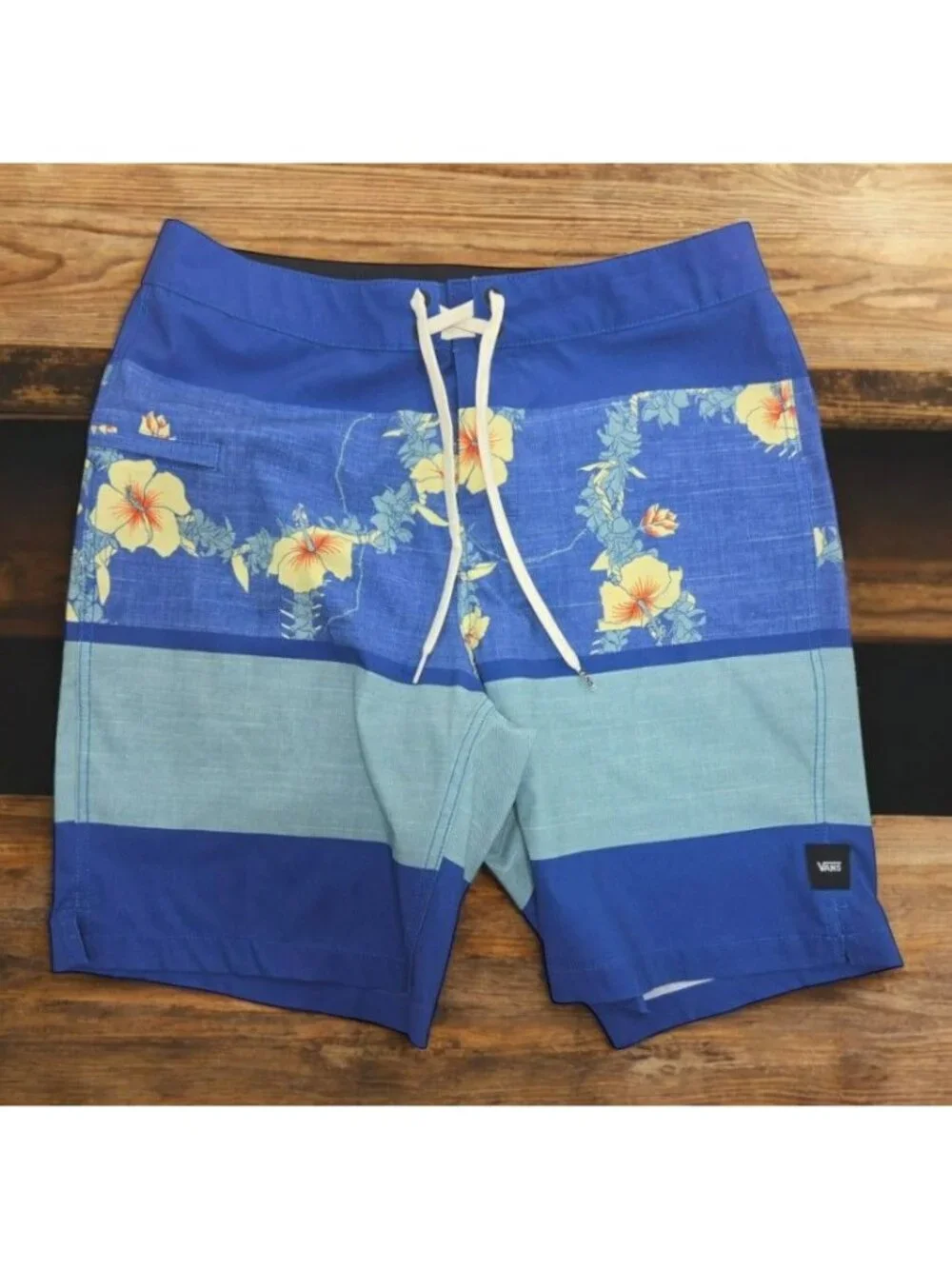 Vans Mens Blue Hibiscus Printed Board Shorts 30